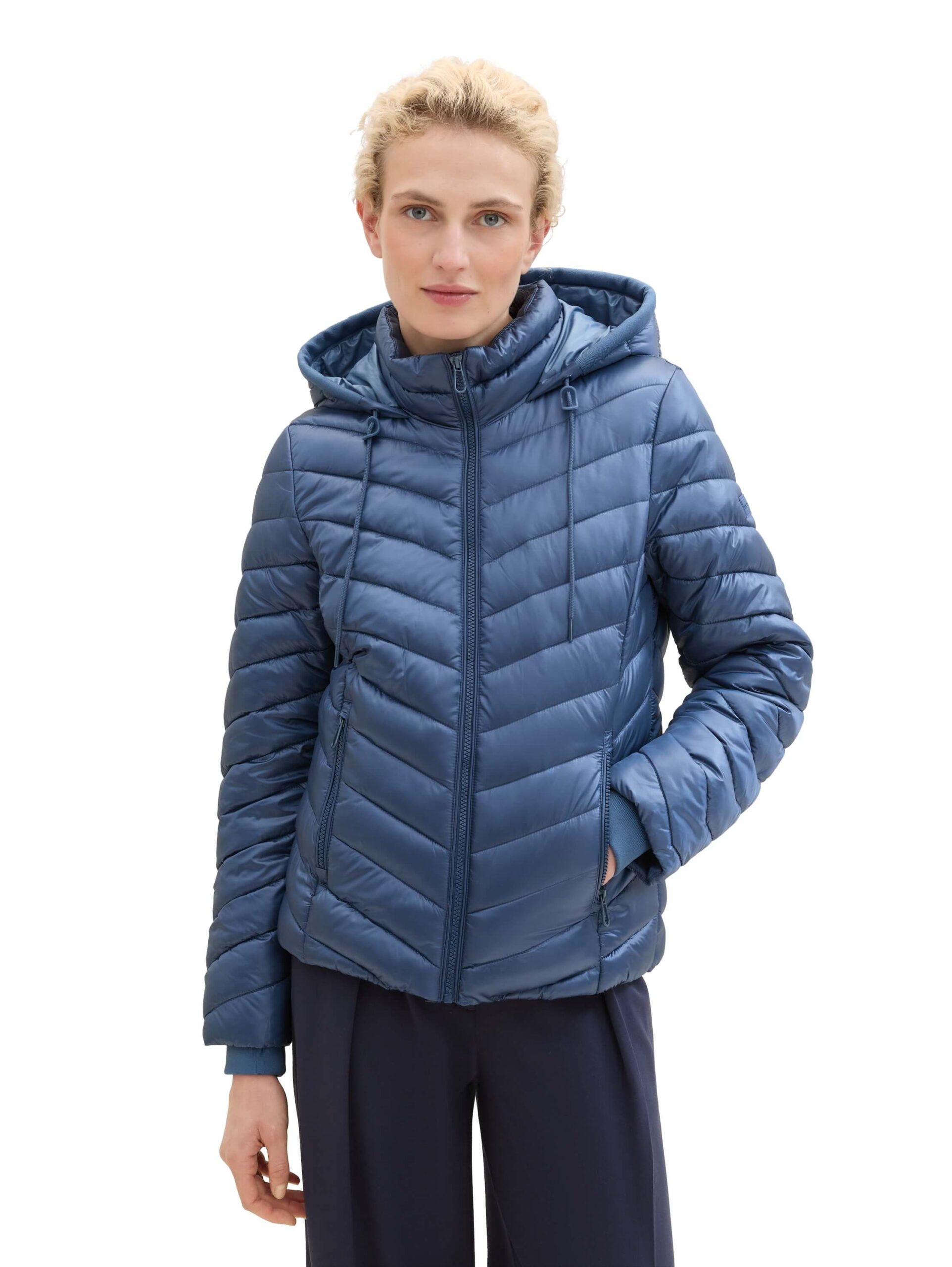 Lightweight quilted jacket with a hood