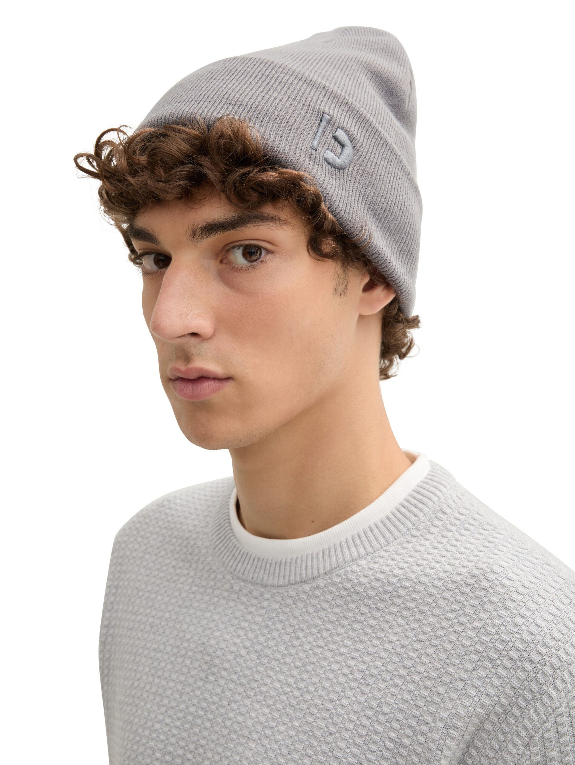 basic knitted beanie