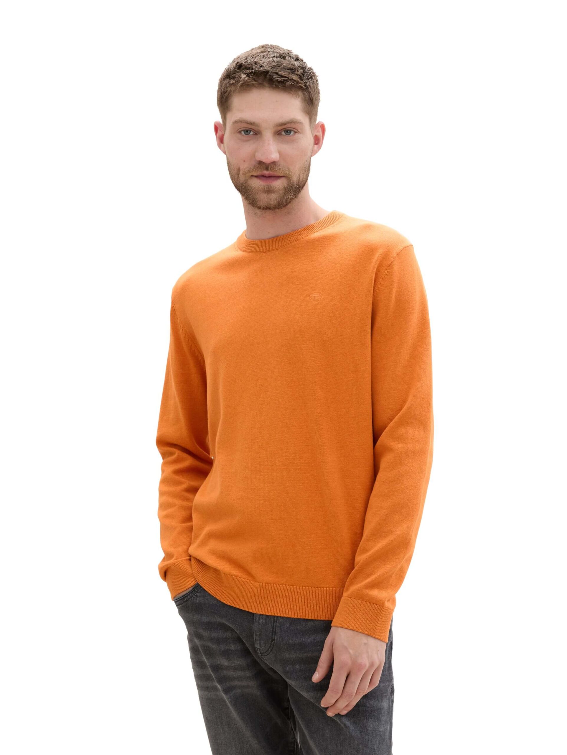 basic crewneck knit
