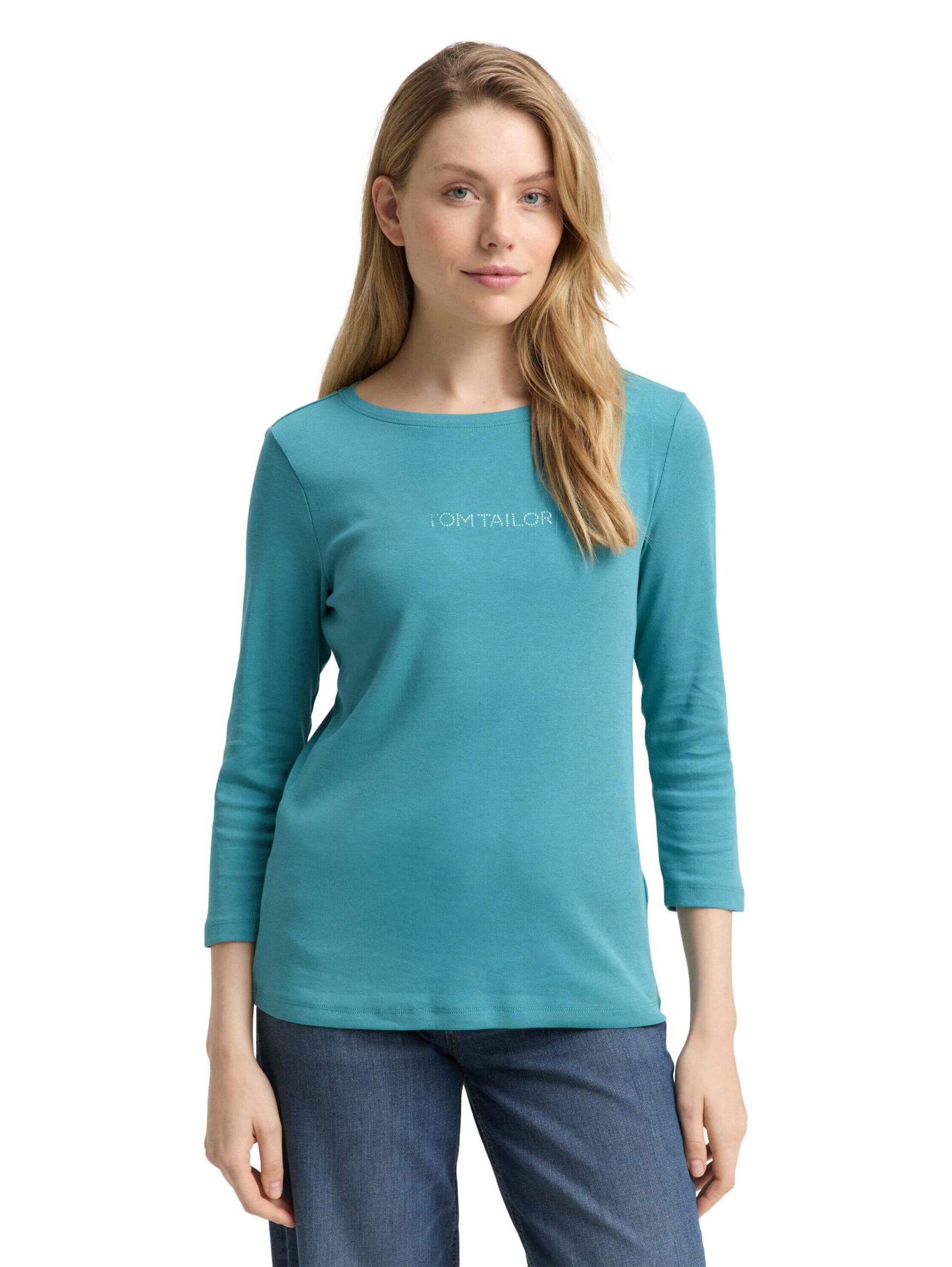 T-shirt front glitter logo