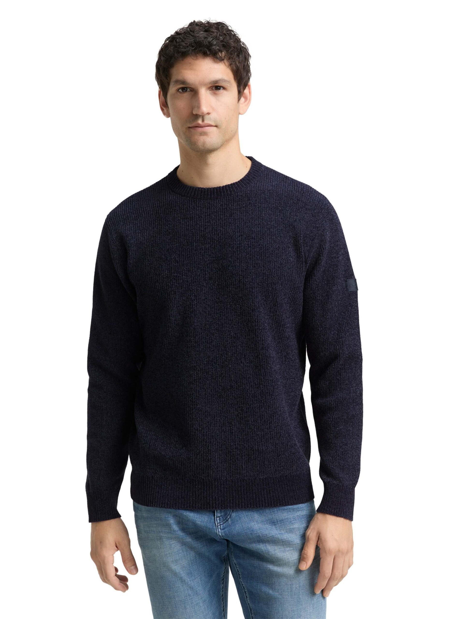 dry touch crew neck pullover