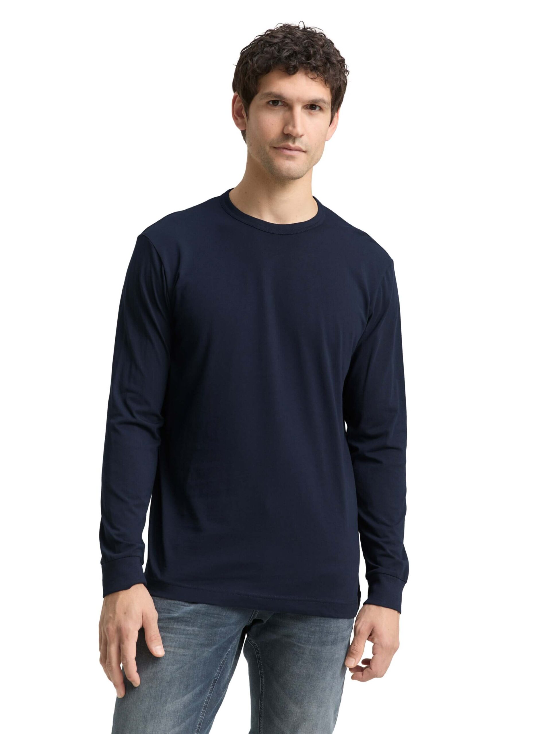 basic longsleeve