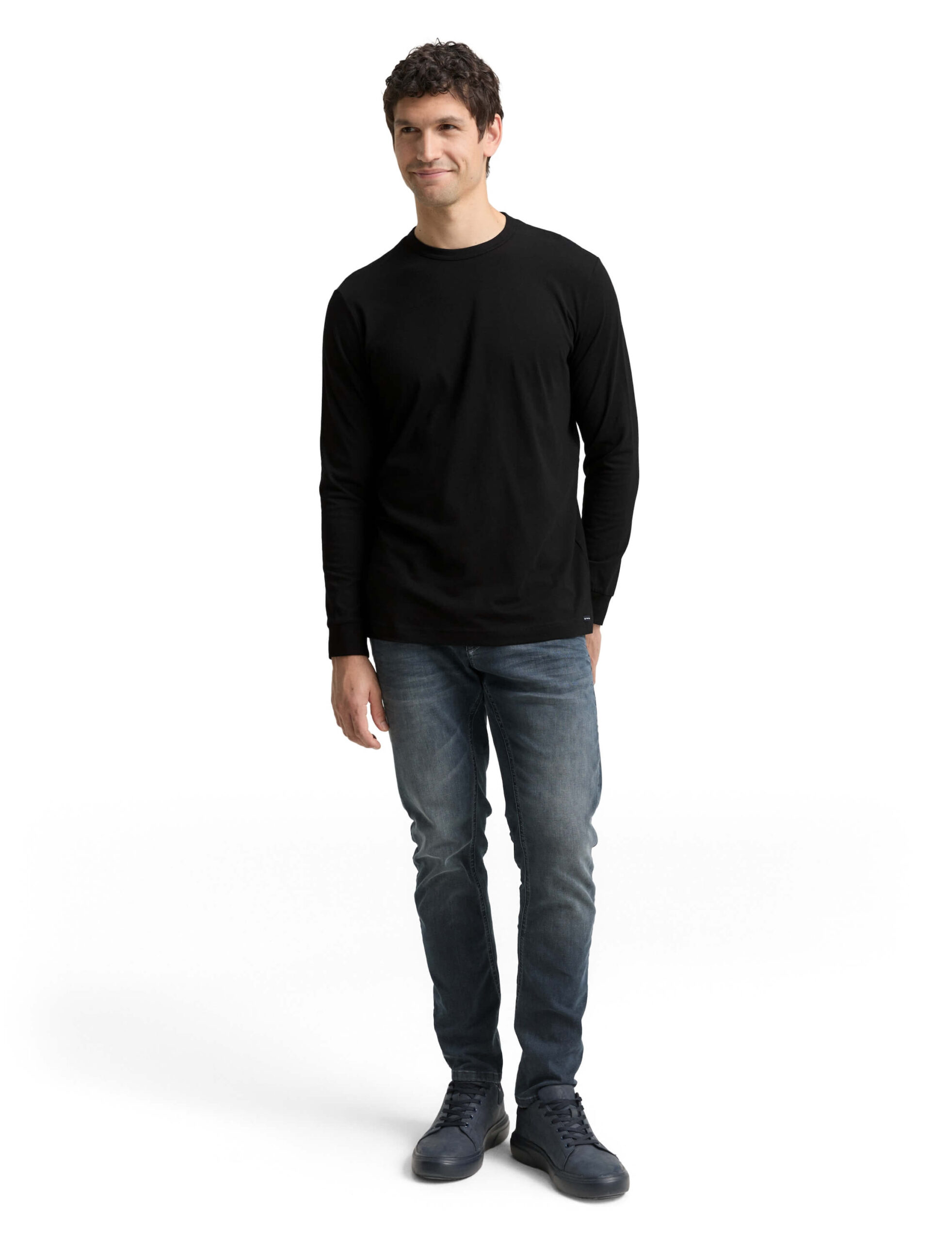 basic longsleeve