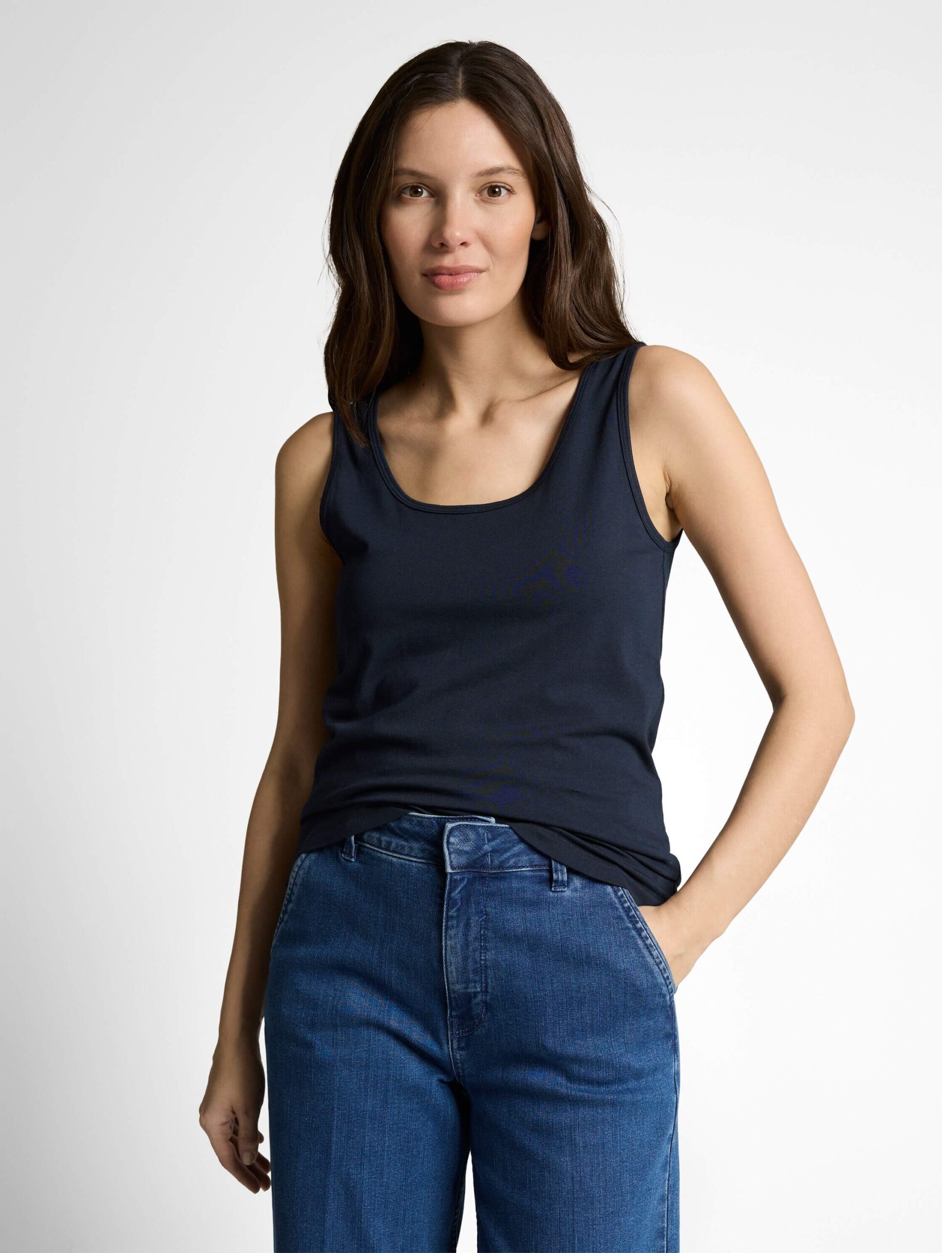T-shirt top crew neck