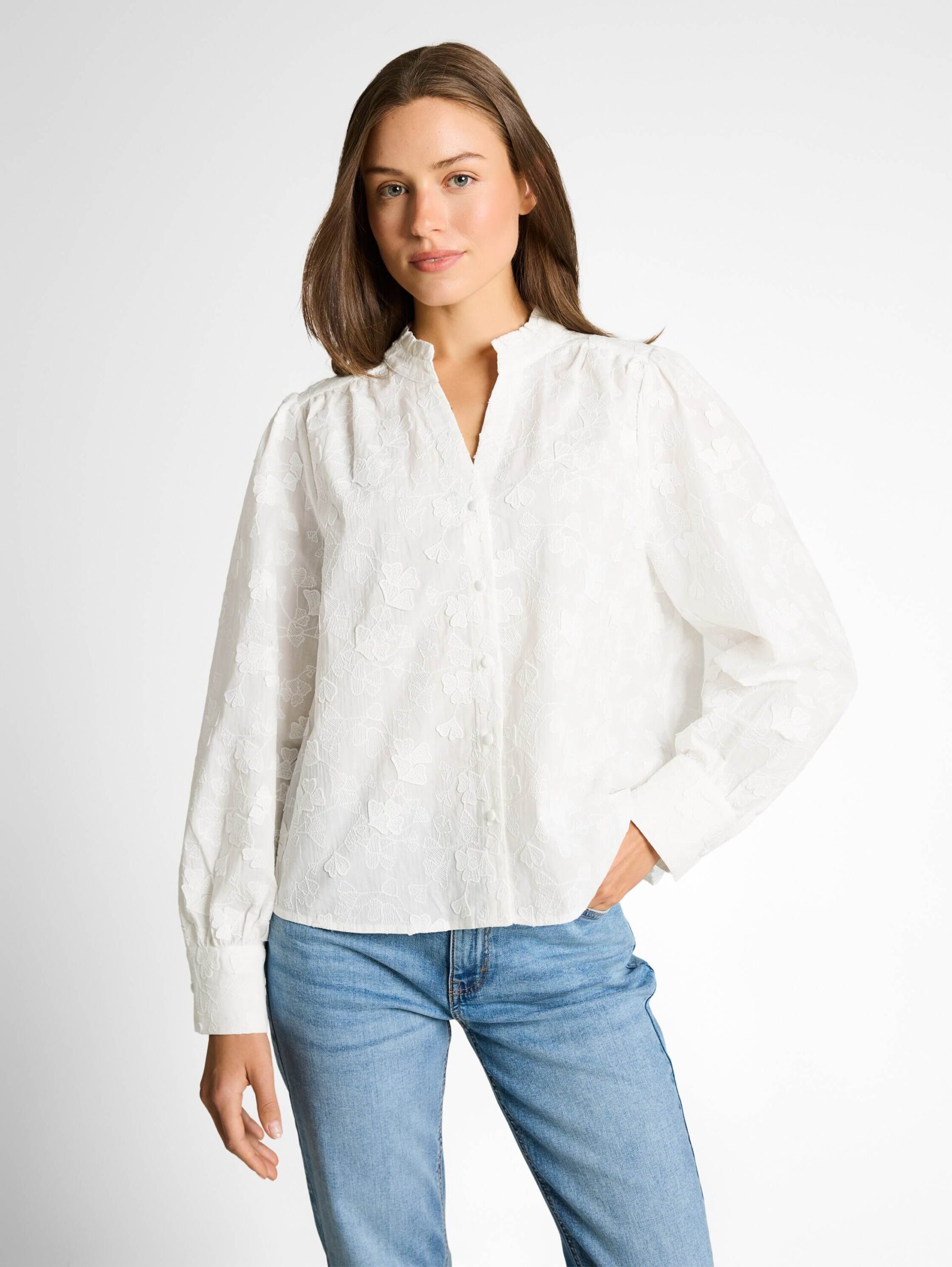 blouse with ginko embroidery