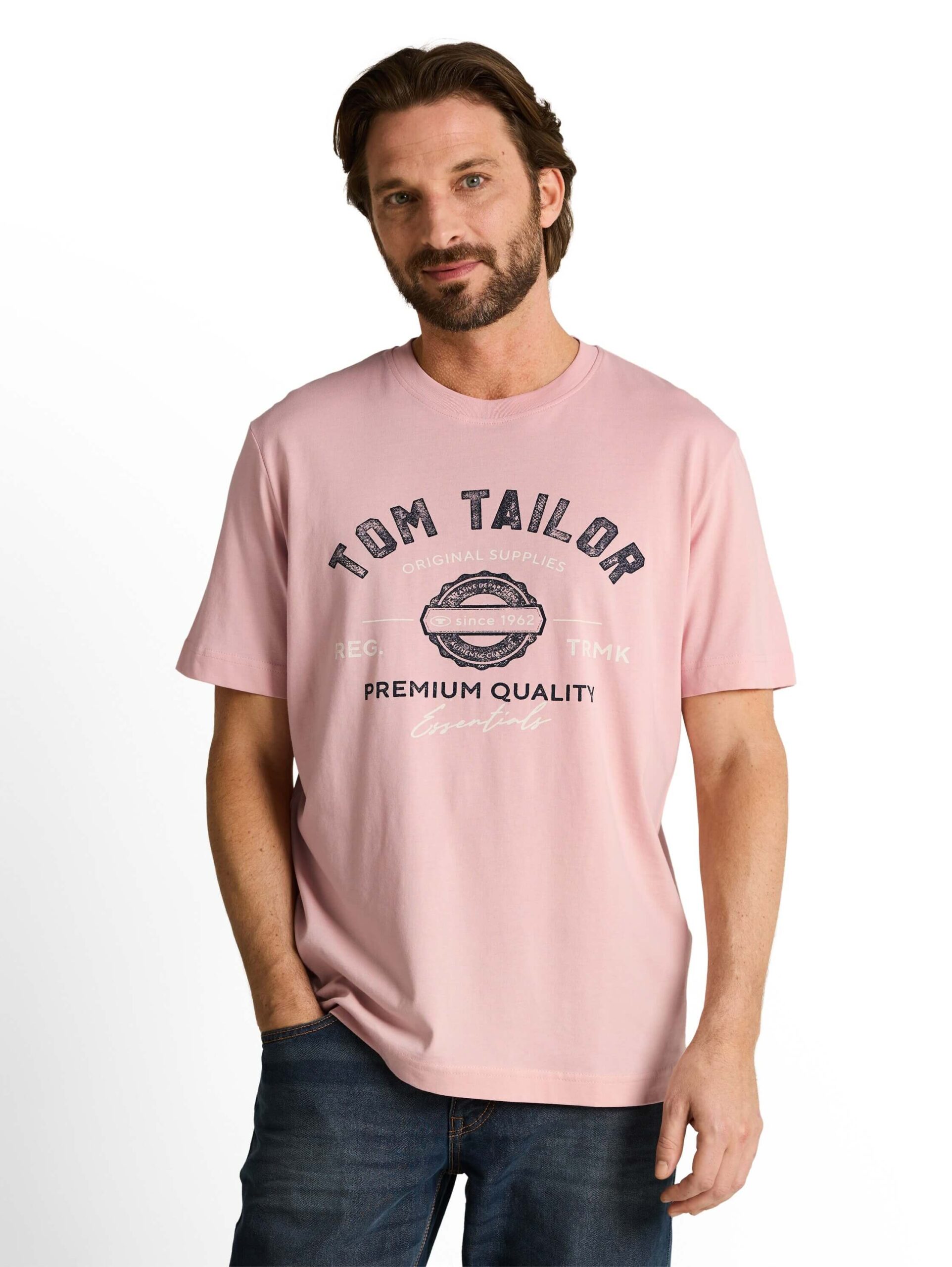 logo tee