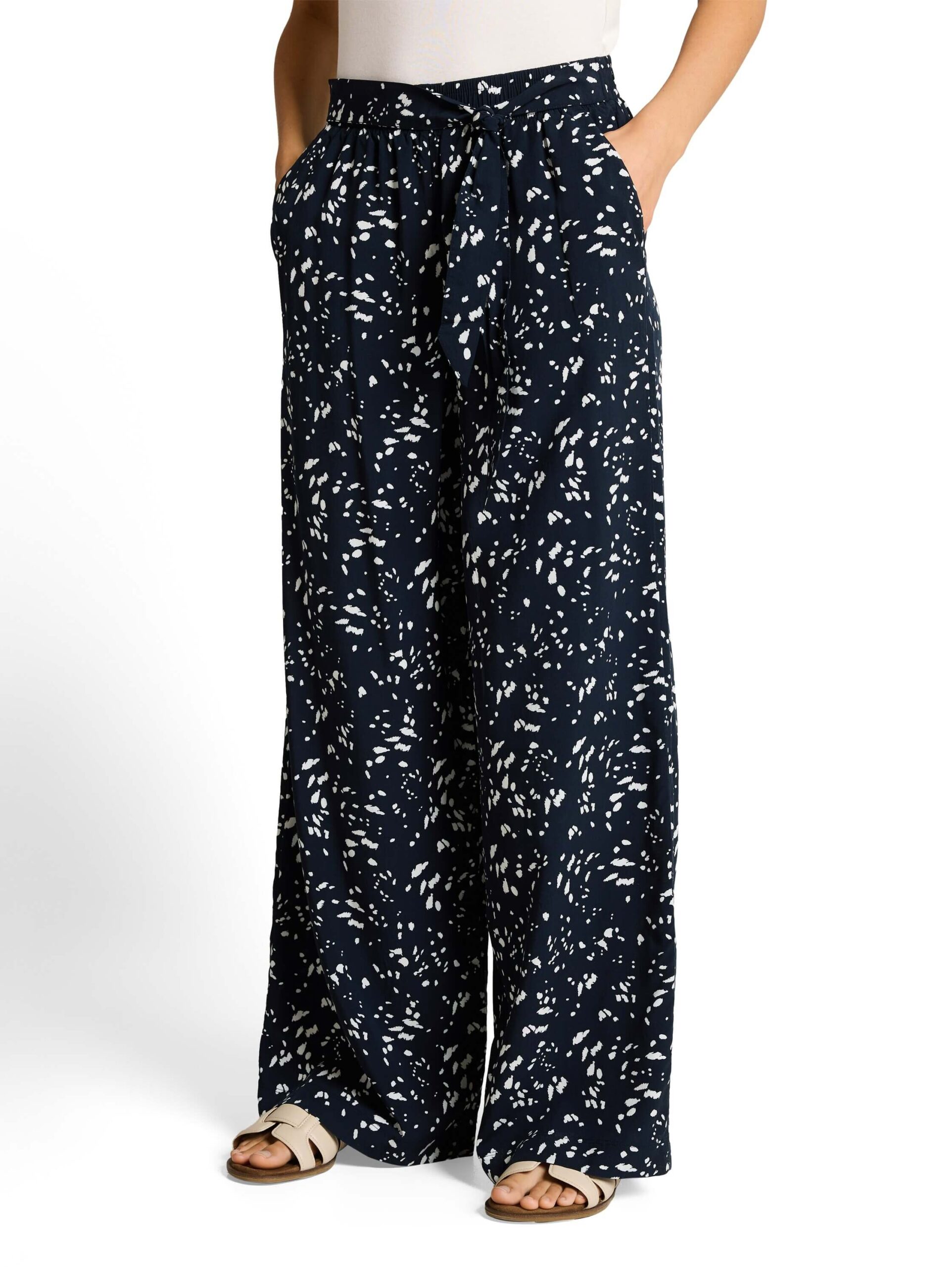 loose fit palazzo pants