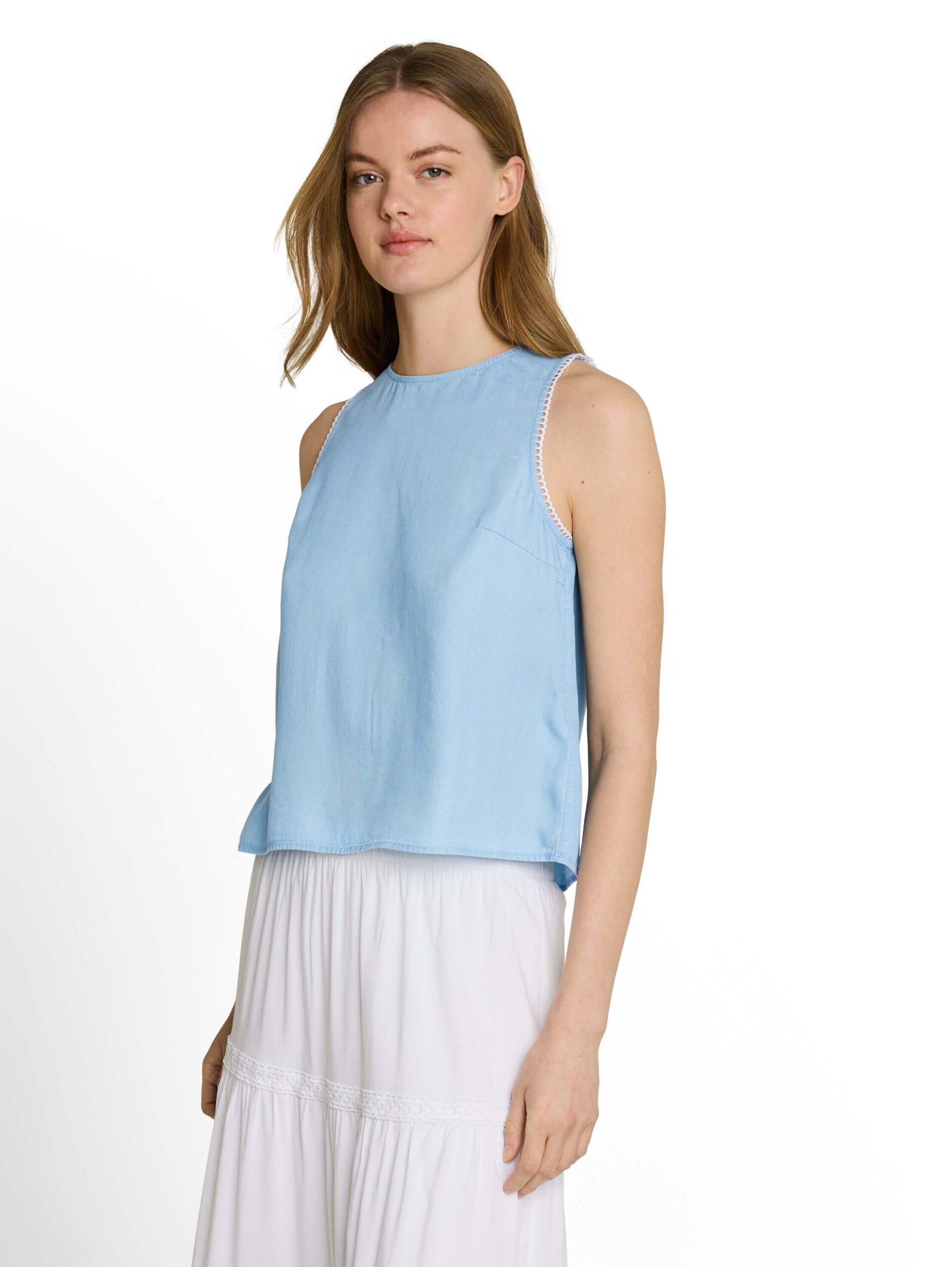 tencel top with details