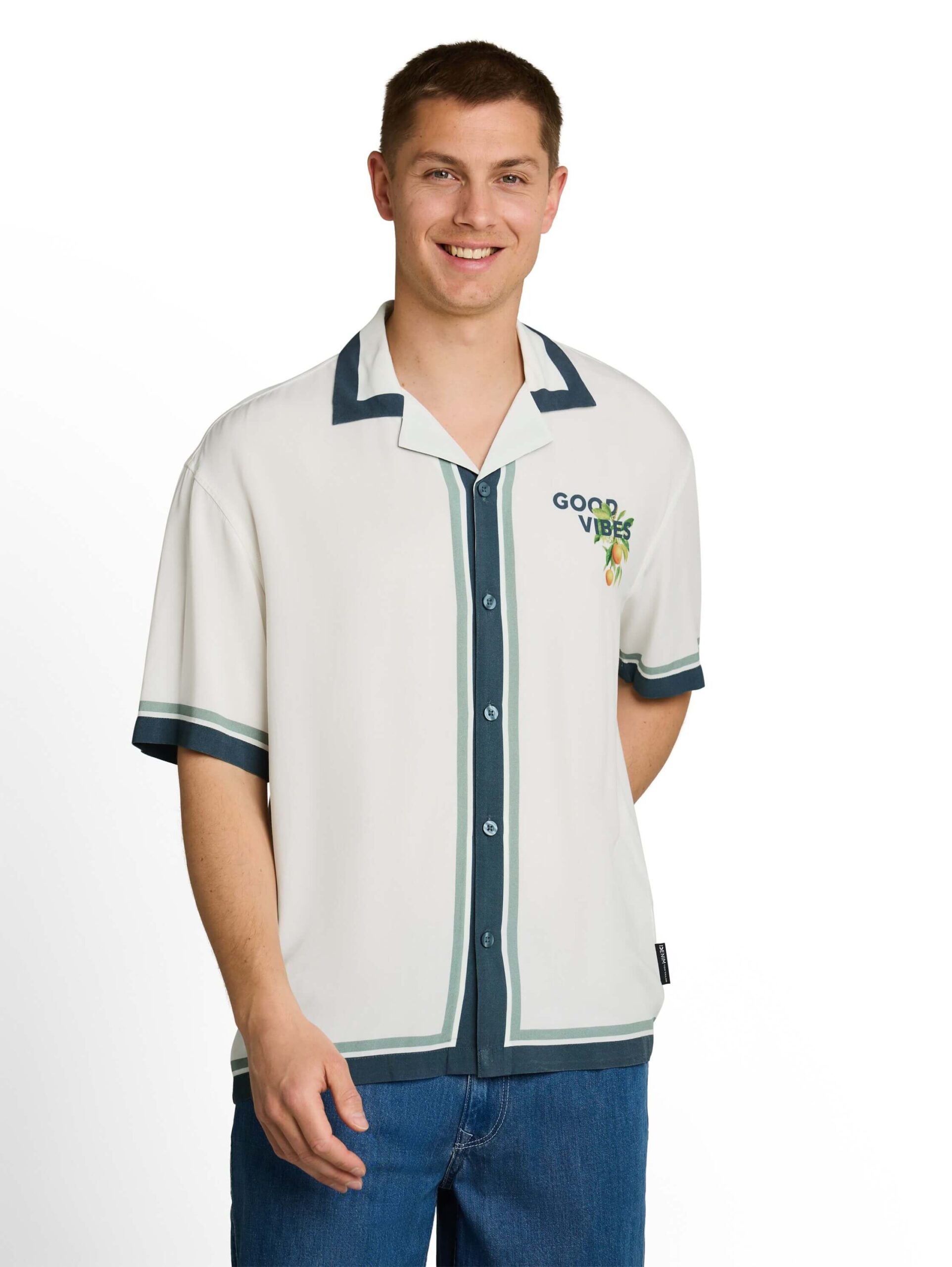 loose viscose resort shirt