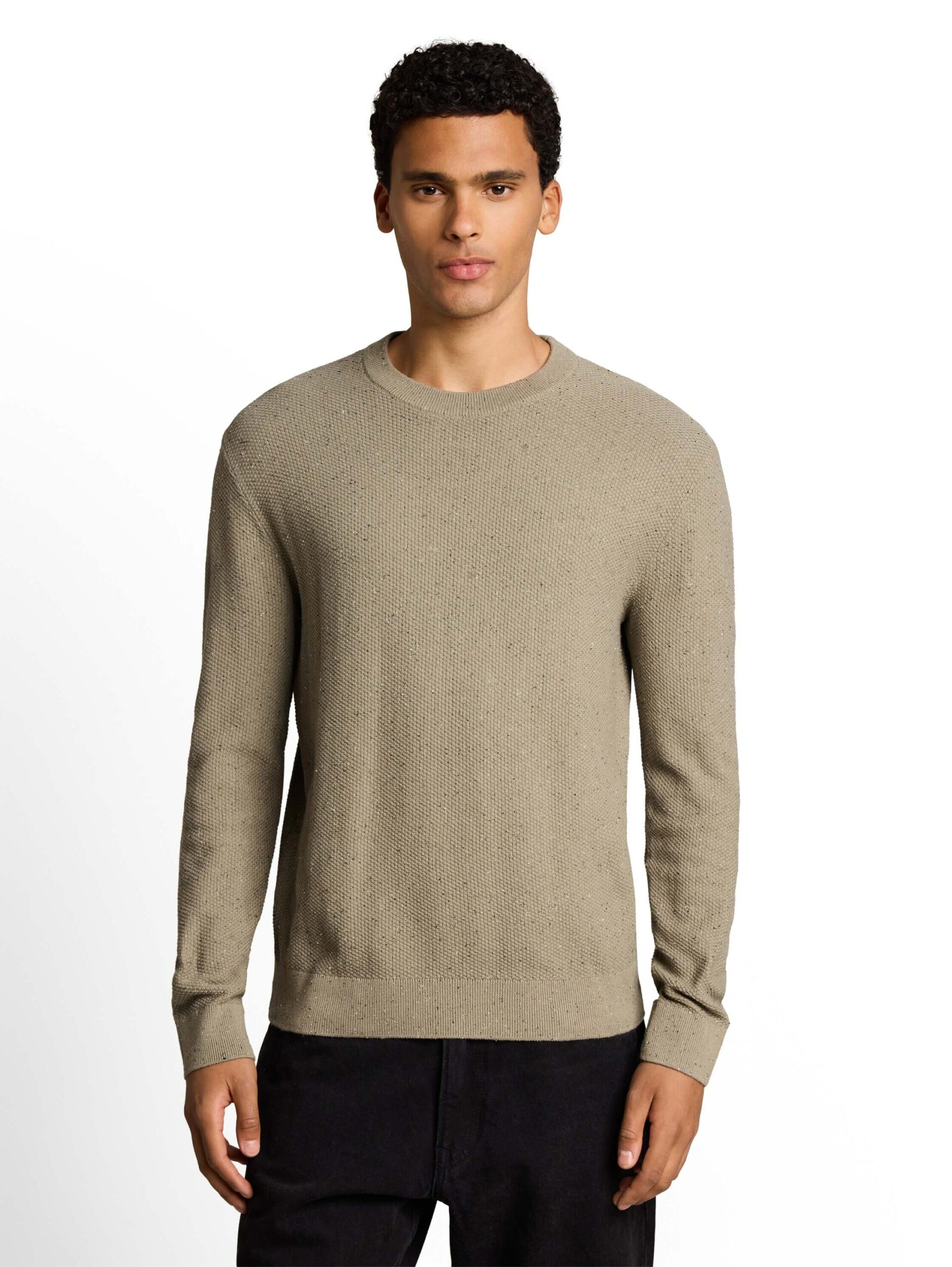 multi color nep crew neck knit