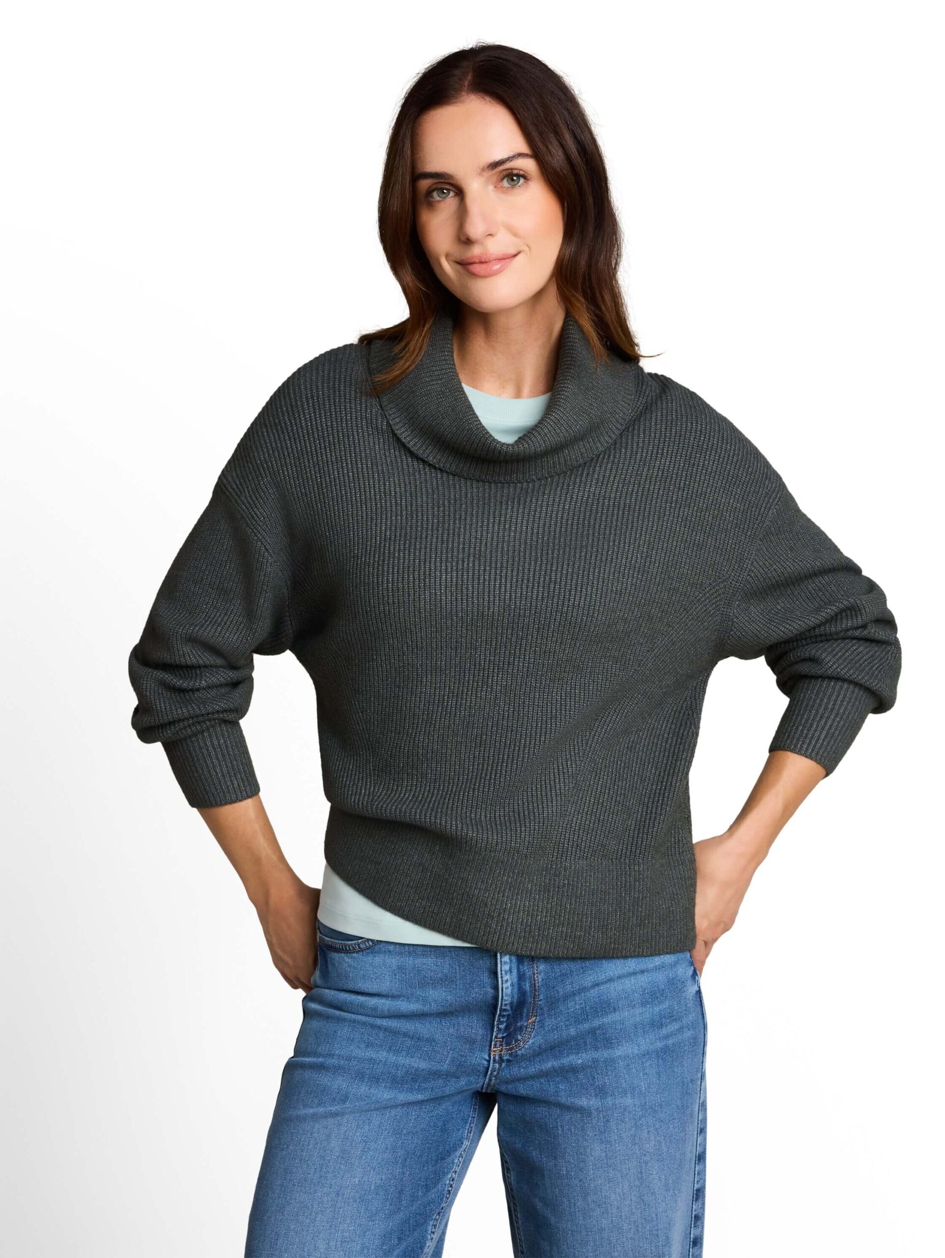 knit rib turtleneck